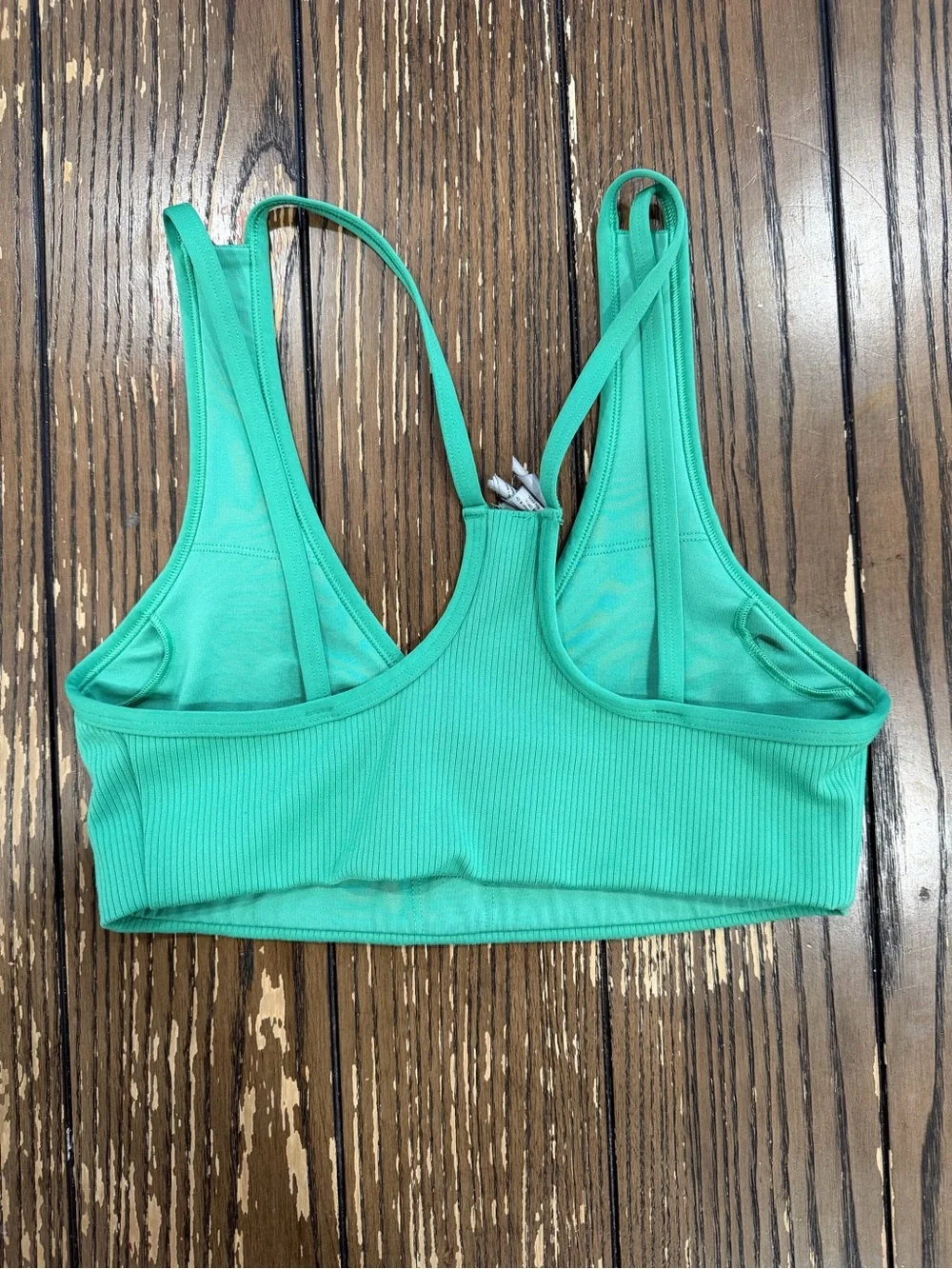 ALO Yoga Ribbed V-Neck Sports Bra in Mint